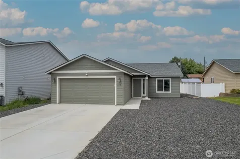 322 W 6th Street Warden WA 98857