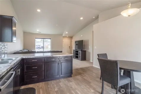 322 W 6th Street Warden WA 98857