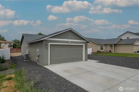 322 W 6th Street Warden WA 98857