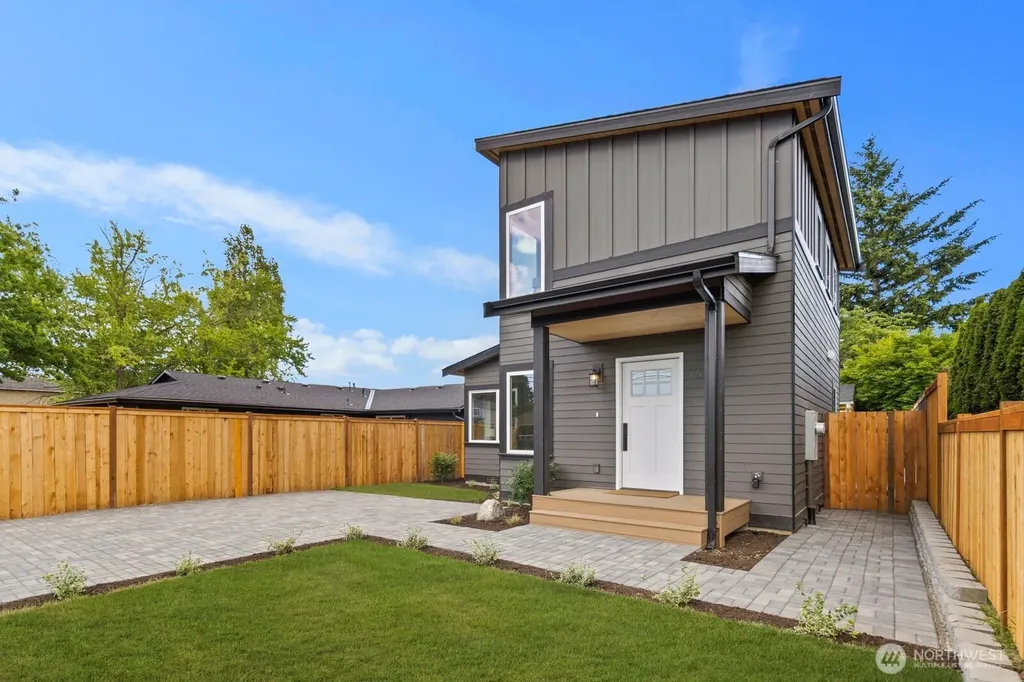 15701 117th Avenue SE Renton WA 98058