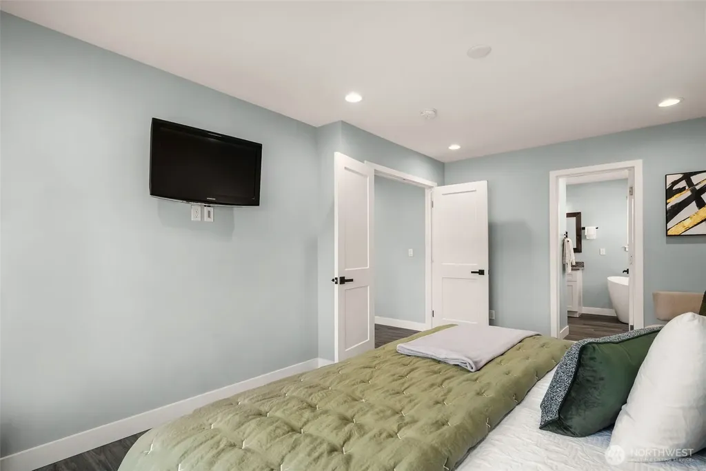 20121 Bartlett Road Bothell WA 98012
