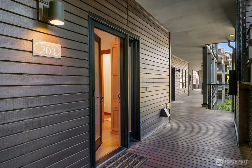 620 NE Vineyard Lane Bainbridge Island WA 98110