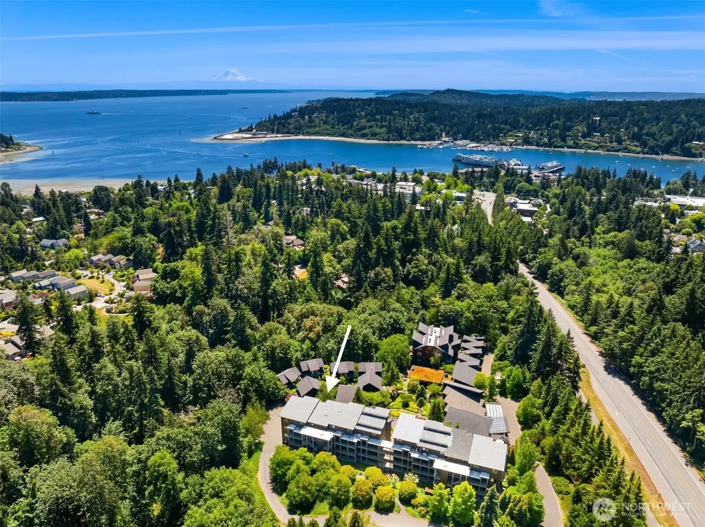 620 NE Vineyard Lane Bainbridge Island WA 98110