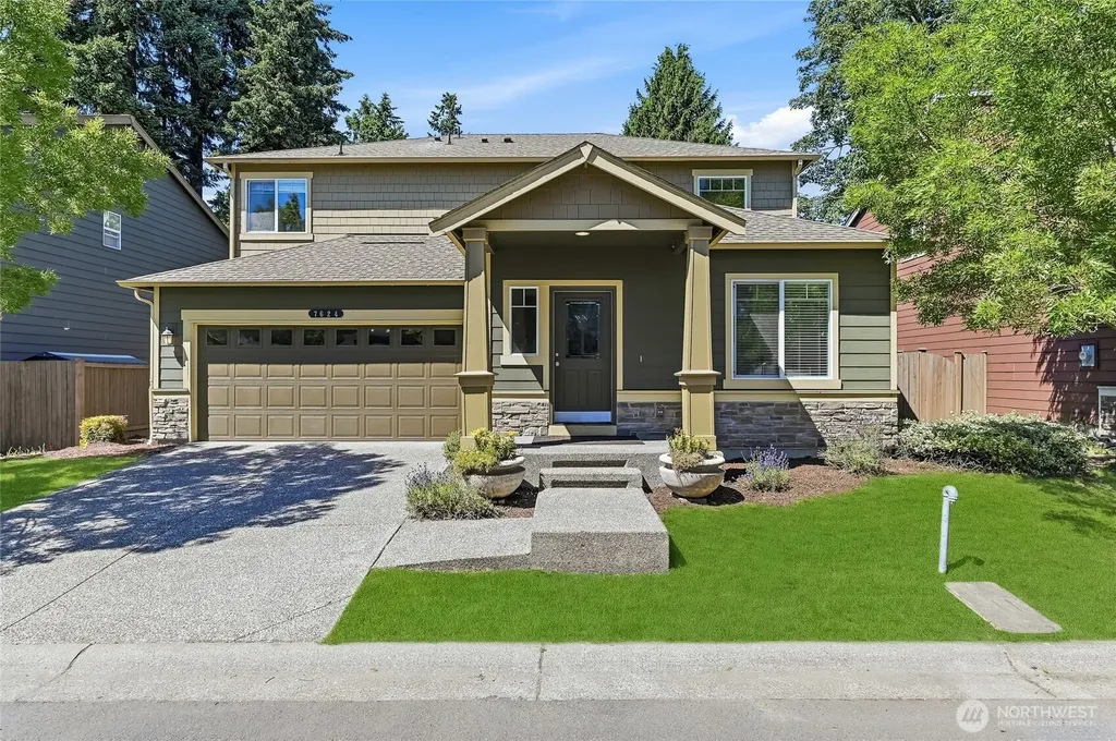 7624 NE 201st Place Kenmore WA 98028