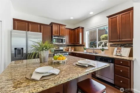 7624 NE 201st Place Kenmore WA 98028