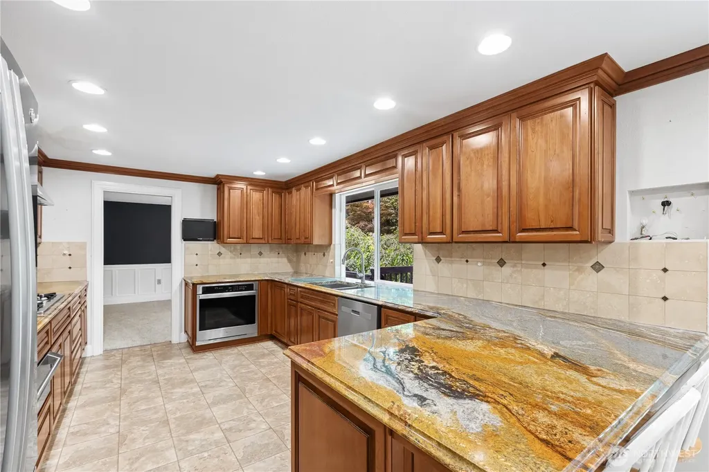 8002 55th Avenue Ct E Puyallup WA 98371