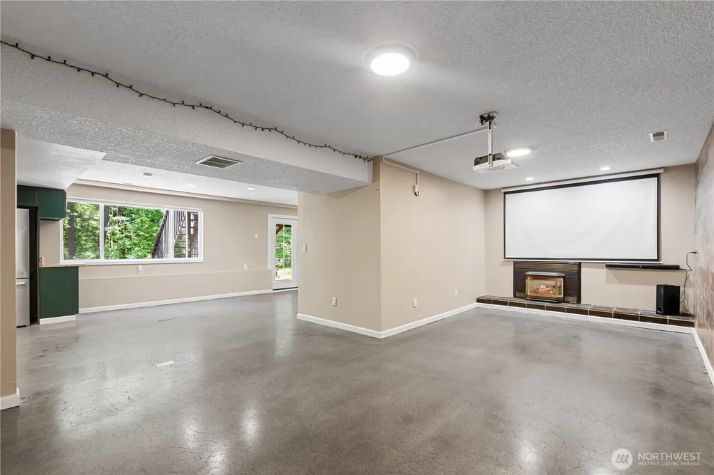 8002 55th Avenue Ct E Puyallup WA 98371