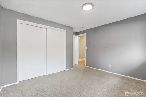 8002 55th Avenue Ct E Puyallup WA 98371