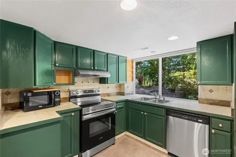 8002 55th Avenue Ct E Puyallup WA 98371