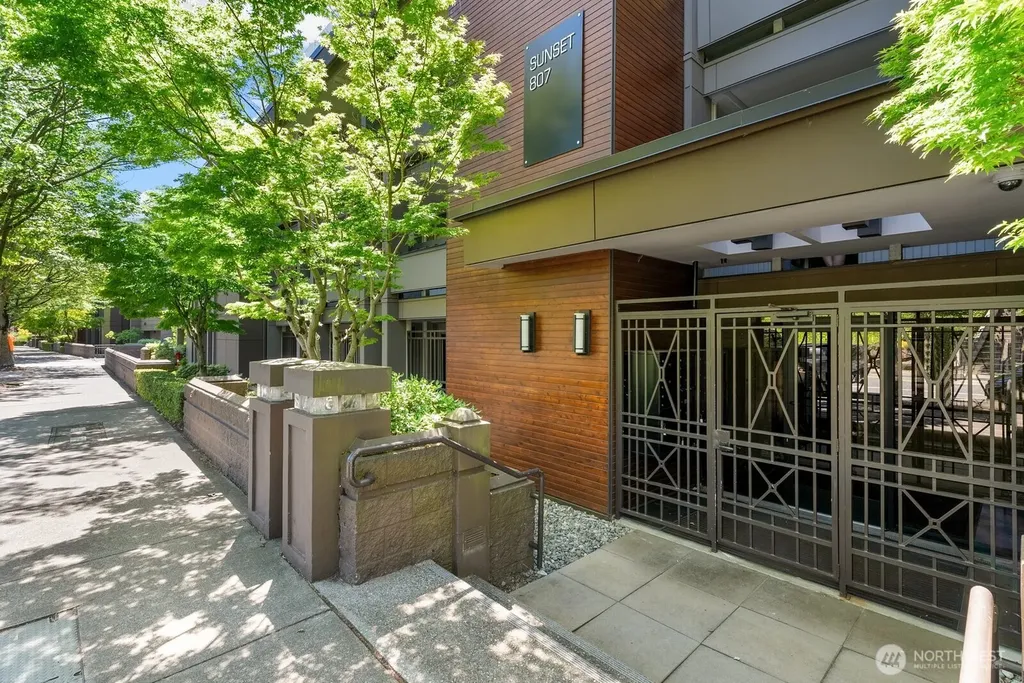 807 Lake Street S Kirkland WA 98033