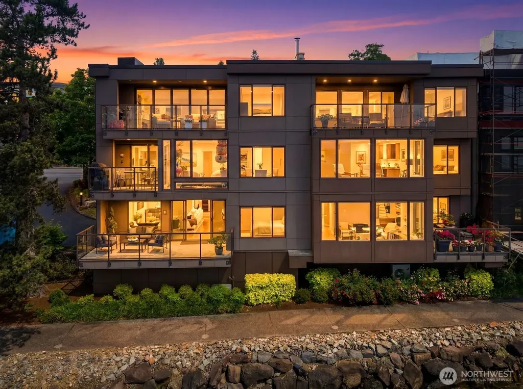 807 Lake Street S Kirkland WA 98033