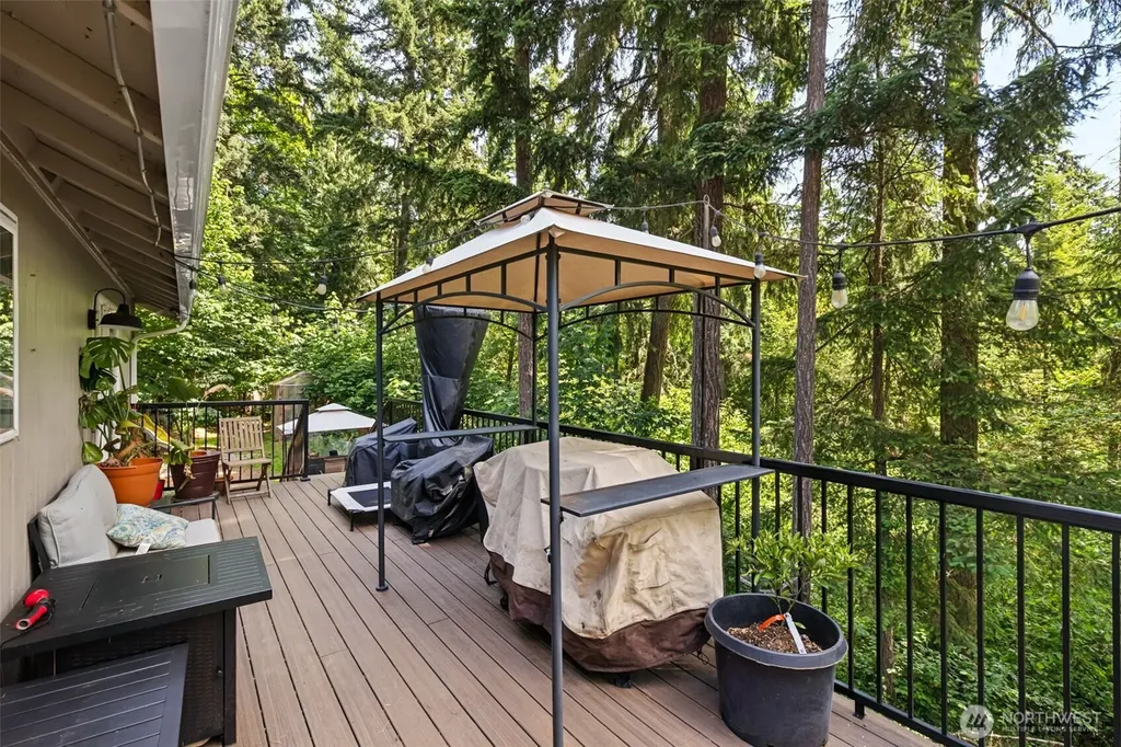 22521 Crown Circle SE Yelm WA 98597