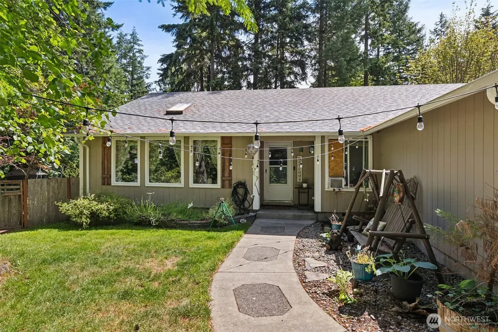 22521 Crown Circle SE Yelm WA 98597