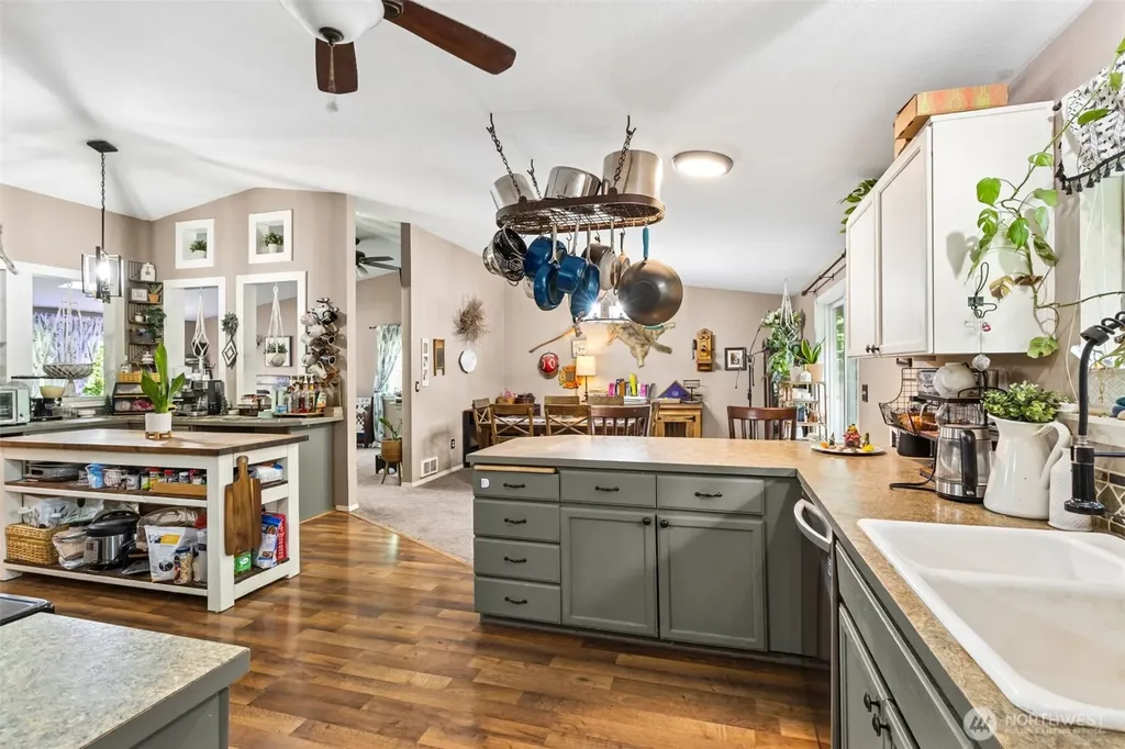 22521 Crown Circle SE Yelm WA 98597