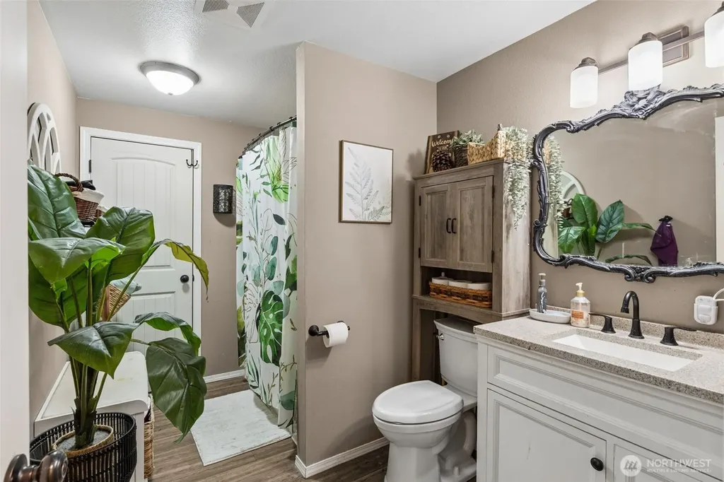 22521 Crown Circle SE Yelm WA 98597