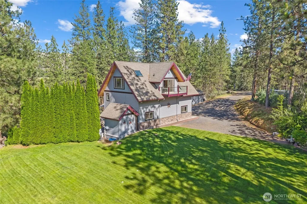 41840 Porcupine Bay Road N Davenport WA 99122