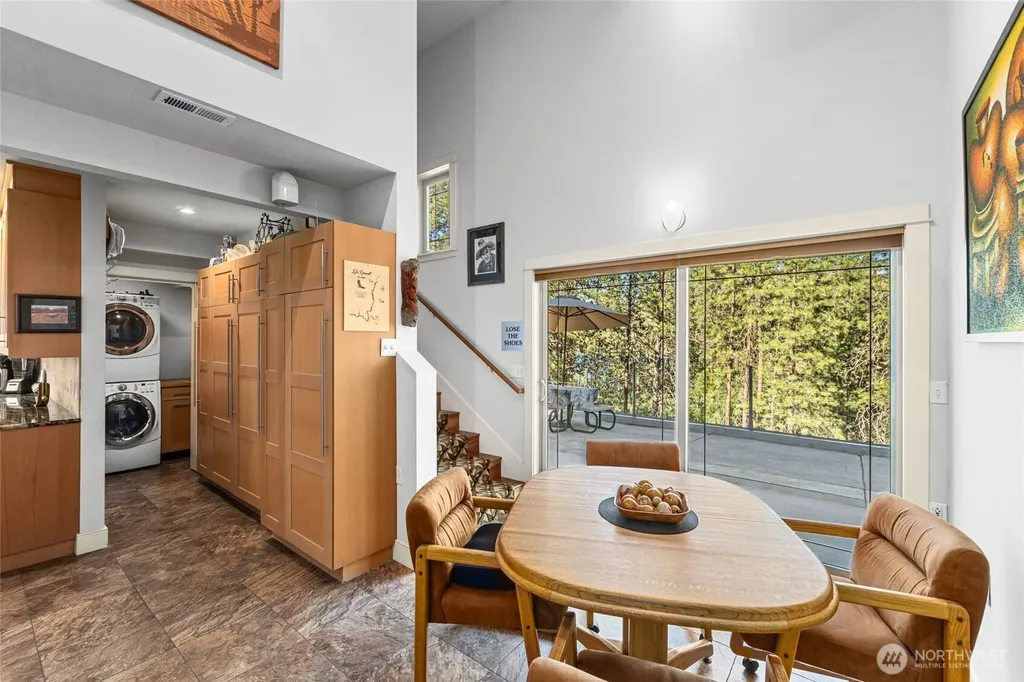 41840 Porcupine Bay Road N Davenport WA 99122
