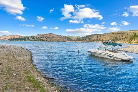 41840 Porcupine Bay Road N Davenport WA 99122