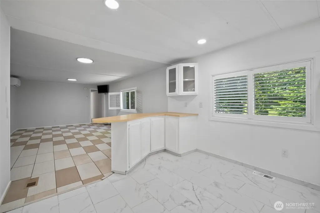 2282 Yew Street Bellingham WA 98229