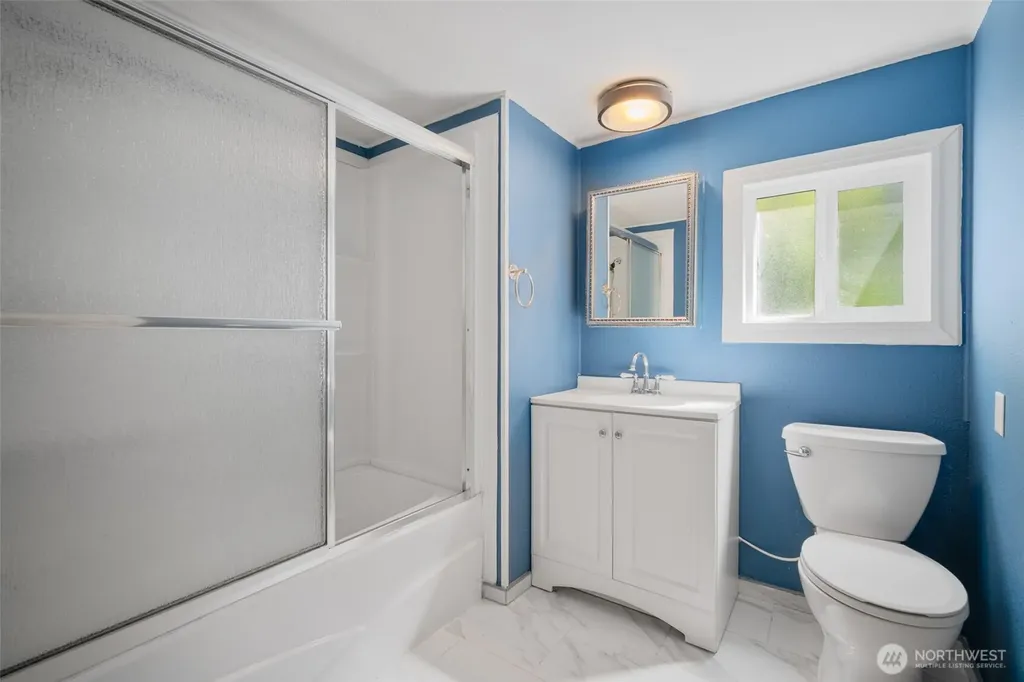 2282 Yew Street Bellingham WA 98229