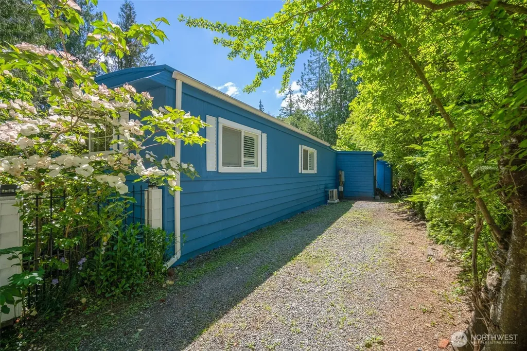 2282 Yew Street Bellingham WA 98229