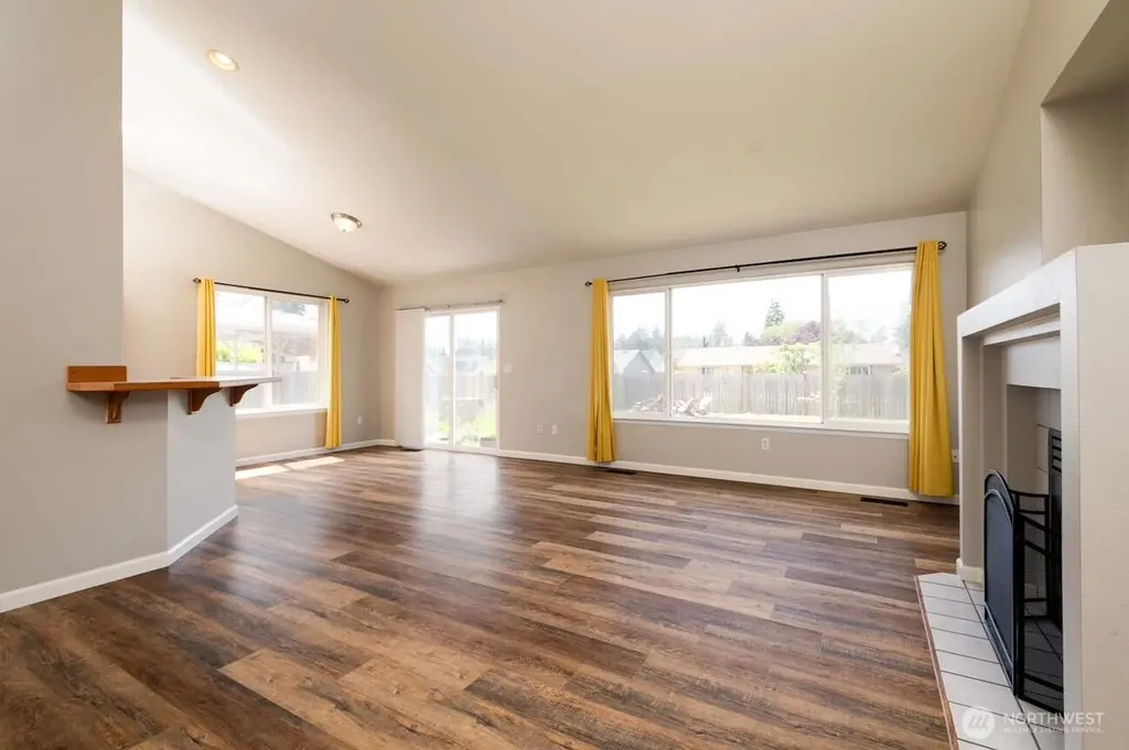 16520 10th Avenue Ct E Spanaway WA 98387