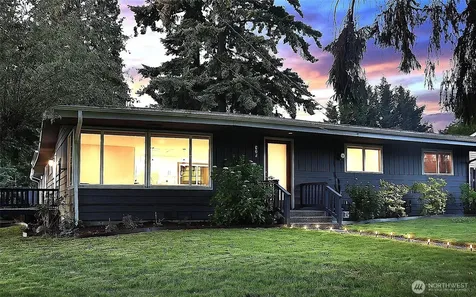 4902 NE 7th Place Renton WA 98059