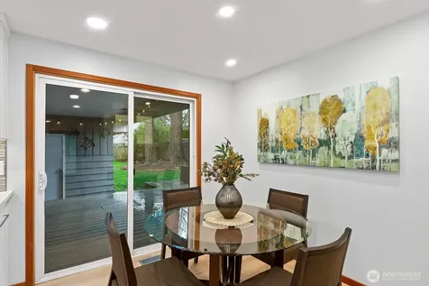 4902 NE 7th Place Renton WA 98059