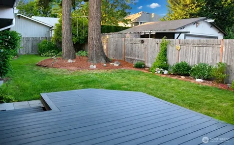 4902 NE 7th Place Renton WA 98059