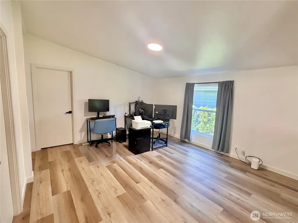 1314 Whitney Avenue Bremerton WA 98312