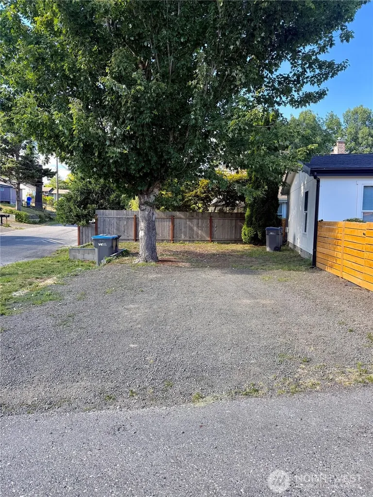 1314 Whitney Avenue Bremerton WA 98312
