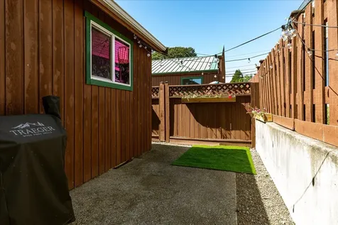 475 SE Barrington Drive Oak Harbor WA 98277