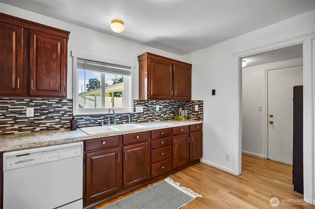 6609 Elliot Way Everett WA 98203