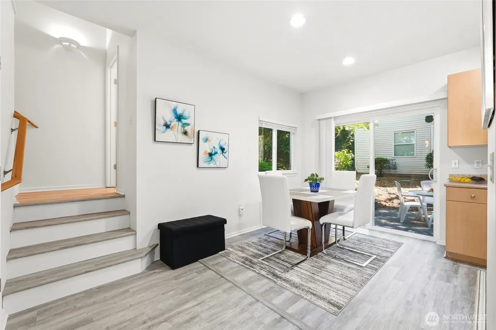 4740 Lake Place South Renton WA 98055