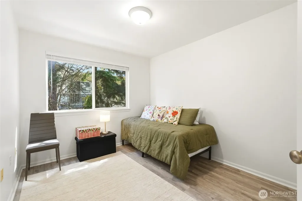 4740 Lake Place South Renton WA 98055