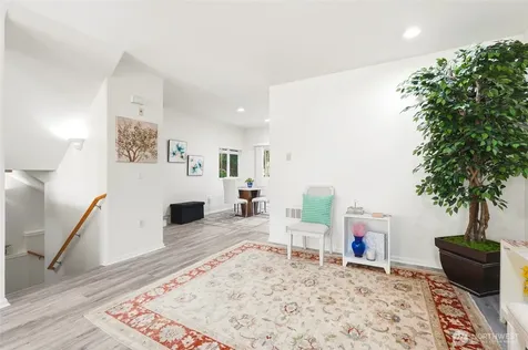 4740 Lake Place South Renton WA 98055