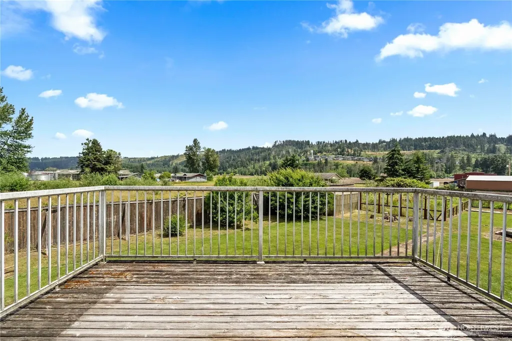 16405 86th Street E Sumner WA 98390