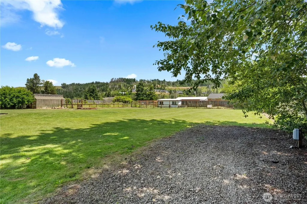 16405 86th Street E Sumner WA 98390