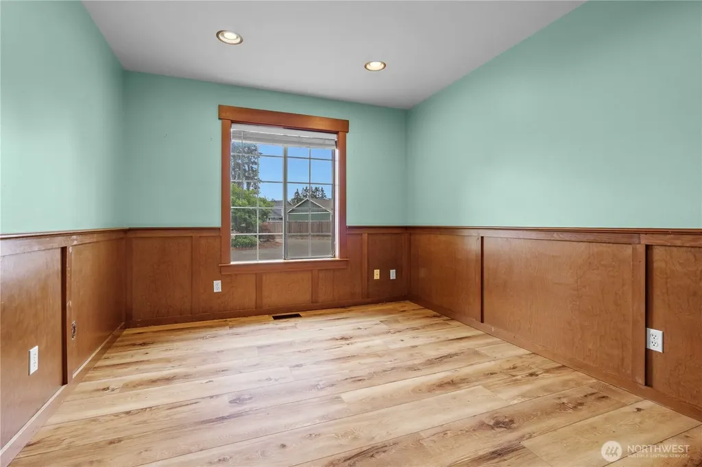 16405 86th Street E Sumner WA 98390