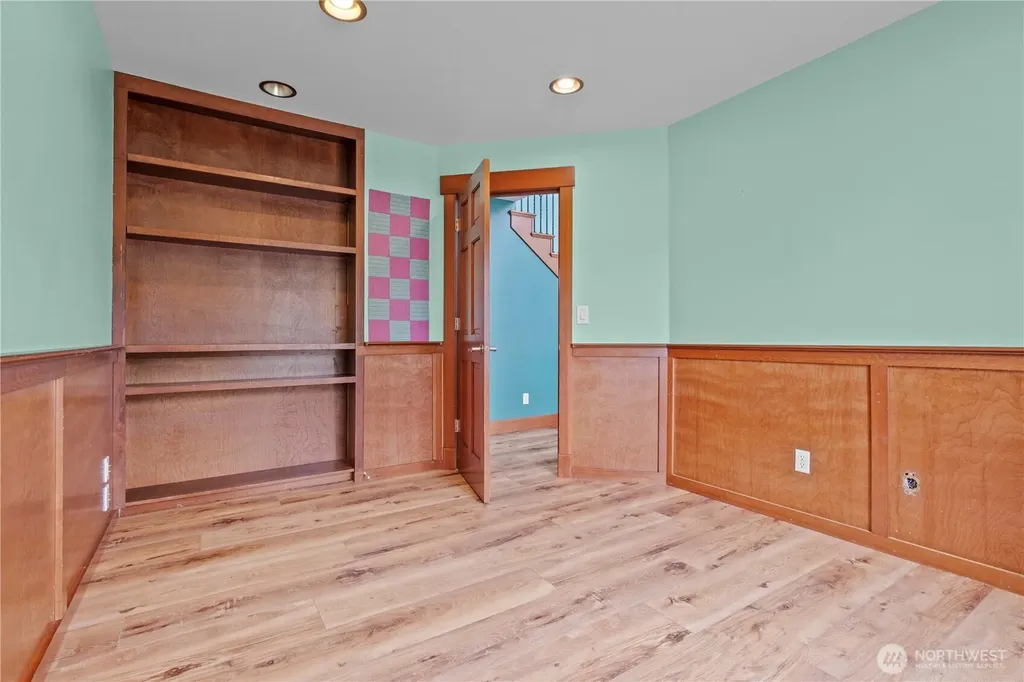 16405 86th Street E Sumner WA 98390