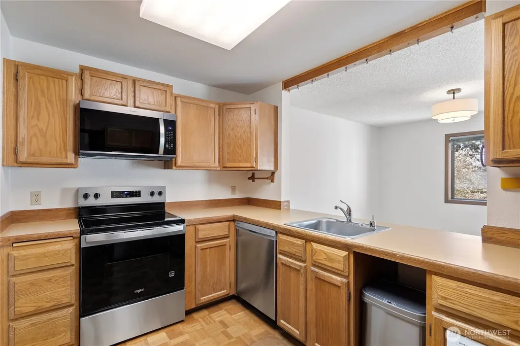 12840 SE 40th Court Bellevue WA 98006