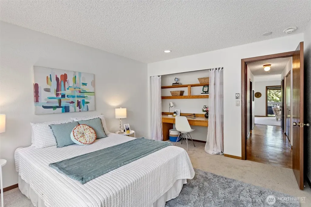 12840 SE 40th Court Bellevue WA 98006
