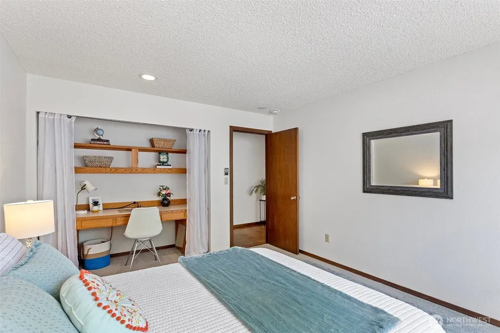 12840 SE 40th Court Bellevue WA 98006