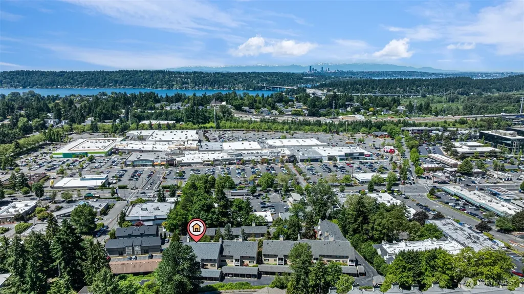 12840 SE 40th Court Bellevue WA 98006