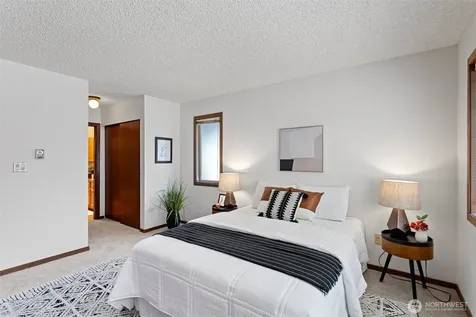 12840 SE 40th Court Bellevue WA 98006