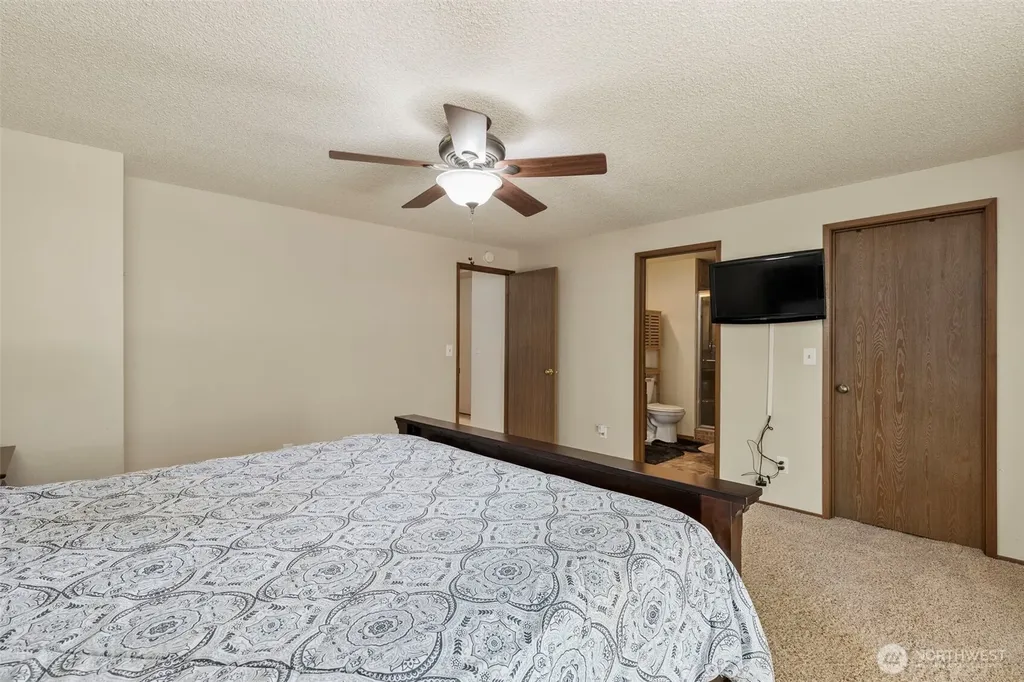 960 NE Melanie Court Bremerton WA 98311
