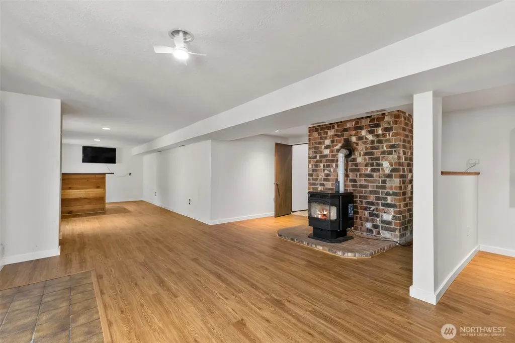 960 NE Melanie Court Bremerton WA 98311