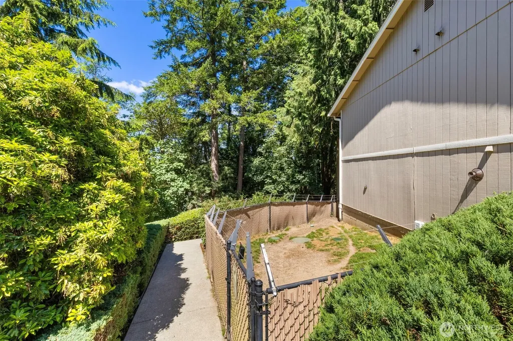 960 NE Melanie Court Bremerton WA 98311