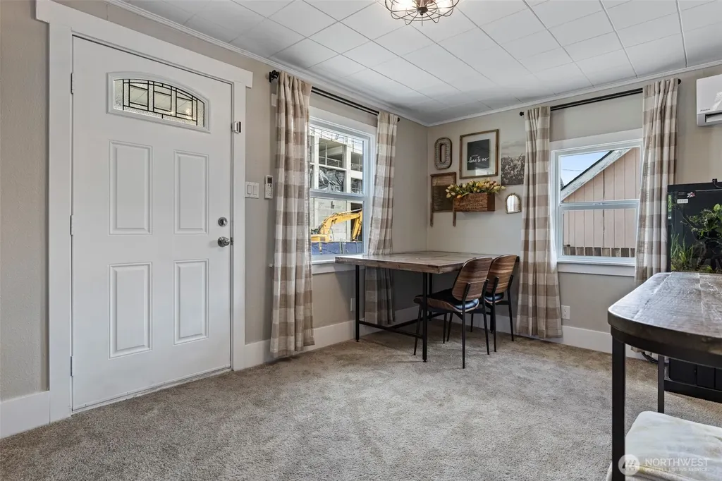 706 Harrison Street Sumner WA 98390