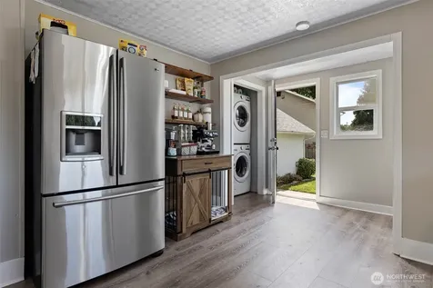 706 Harrison Street Sumner WA 98390